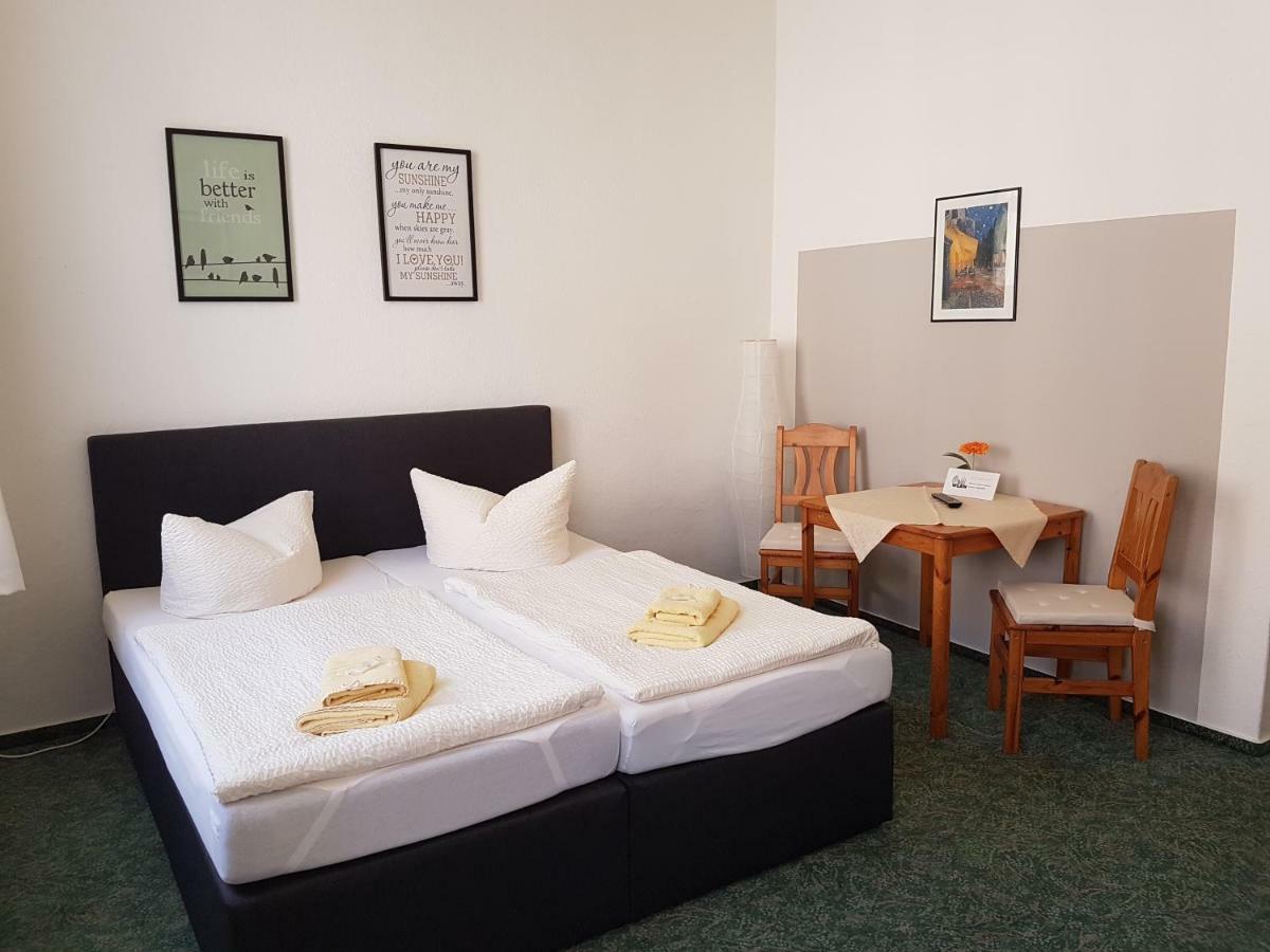 Pension Zum Birnbaum Brandenburg  Esterno foto