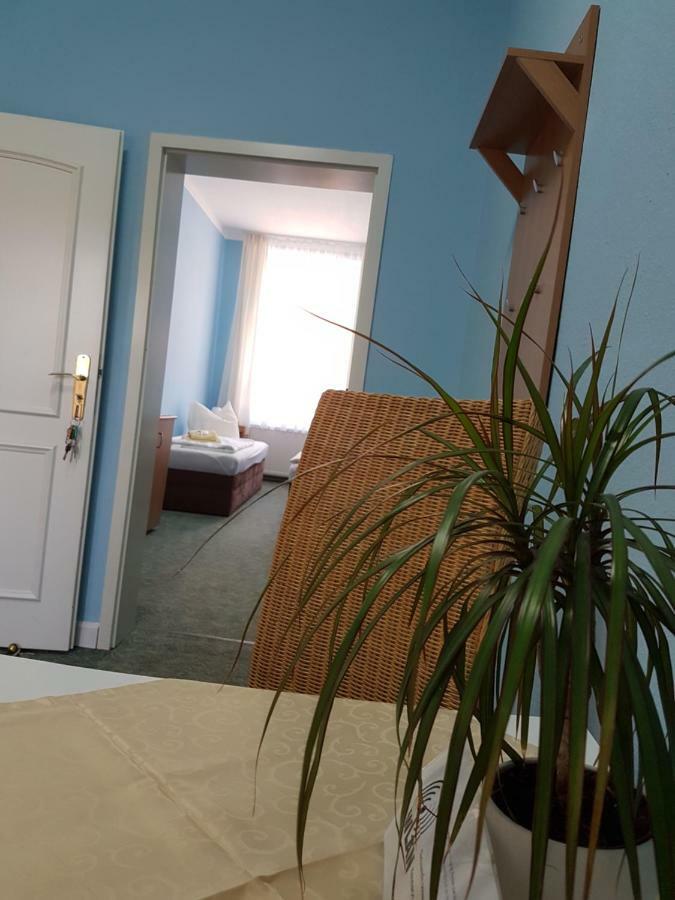 Pension Zum Birnbaum Brandenburg  Esterno foto